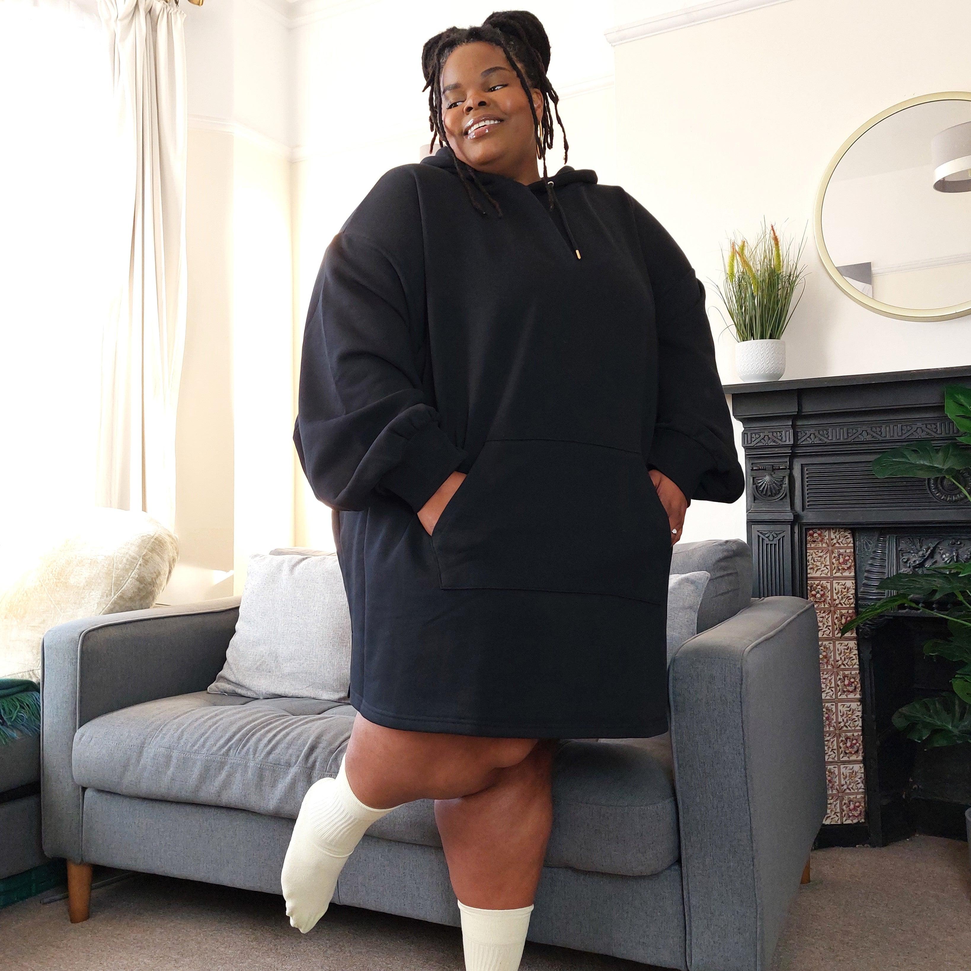 Organic Cotton Longline Hoodie - Black - Image 19