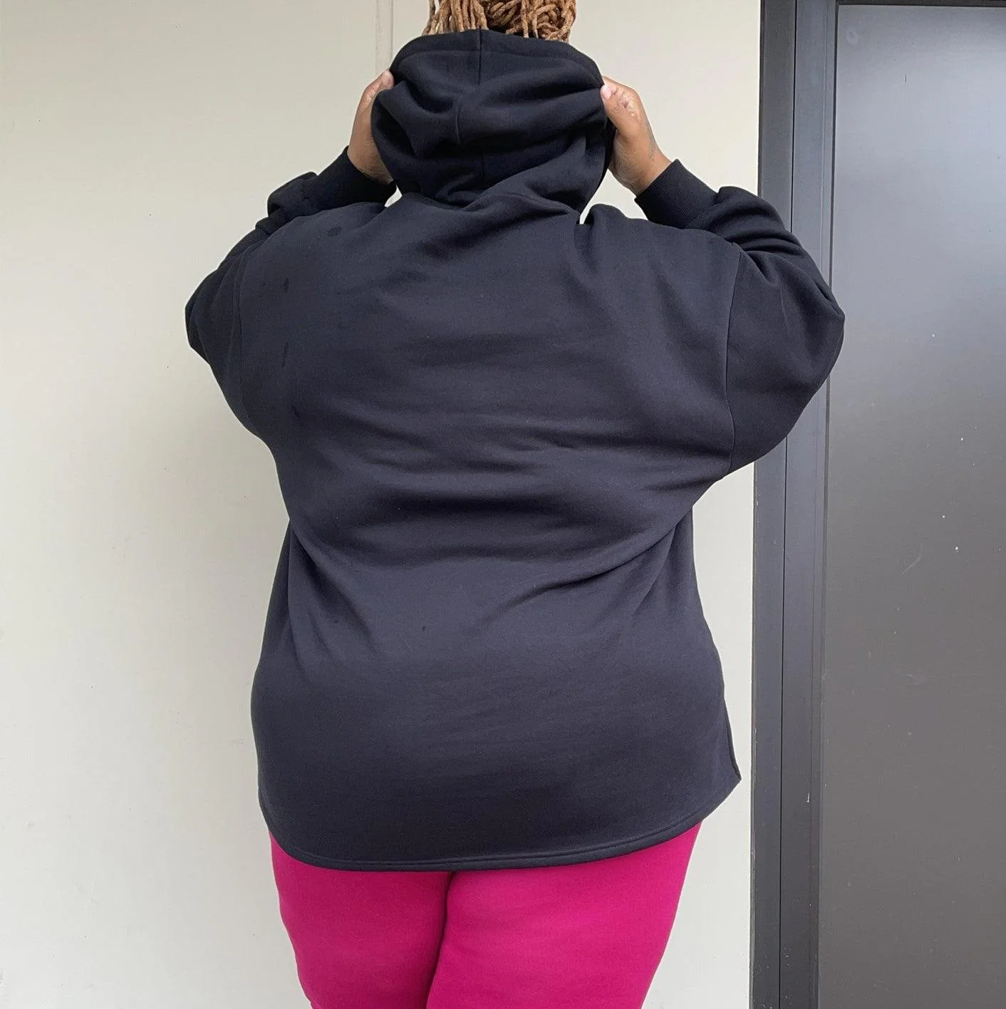 Organic Cotton Longline Hoodie - Black - Image 5